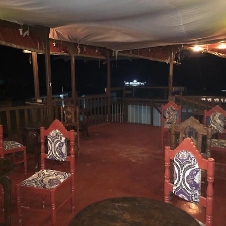 Bottoms Up Hostel Zanzibar ภายนอก รูปภาพ